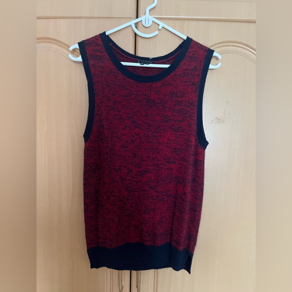 Theory Red and navy blue Sleeveless Knit Top